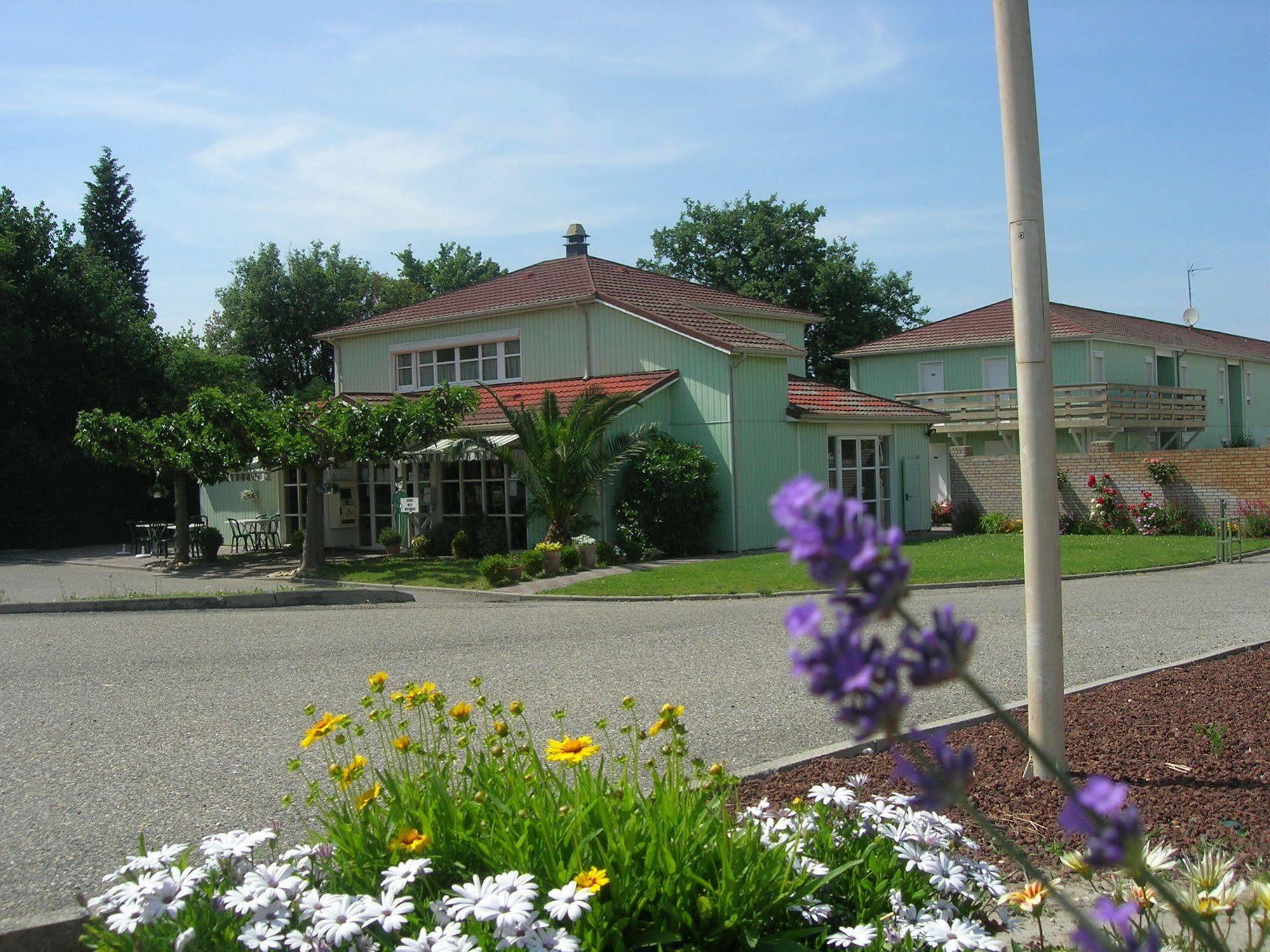 Fasthotel Avignon Nord Le Pontet Le Pontet  Exterior foto